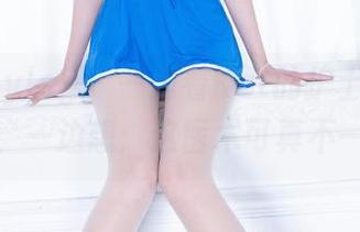 Beautyleg - 一边看Kat的护士私拍合集，一边想：这医术可真不一般