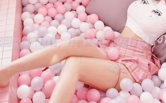 Feilin嗲囡囡 - 敢不敢信，月音瞳的美脚福利写真不会让你失望！