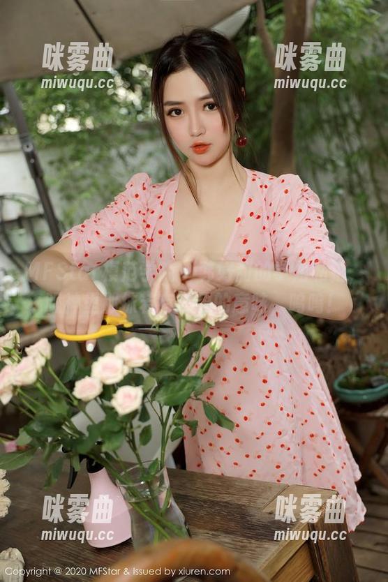 MFStar模范学院 - 韩好甜的学姐私拍,眼神里那抹若有所思的意味,呜呜!-咪雾曲 MFStar模范学院 - 韩好甜的学姐私拍,眼神里那抹若有所思的意味,呜呜!-咪雾曲