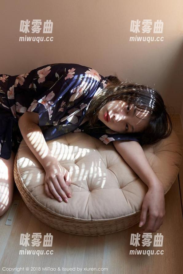 MiiTao蜜桃社 - 看这里！李颖诗的原图超甜心，值得点赞三百六十万次！-咪雾曲