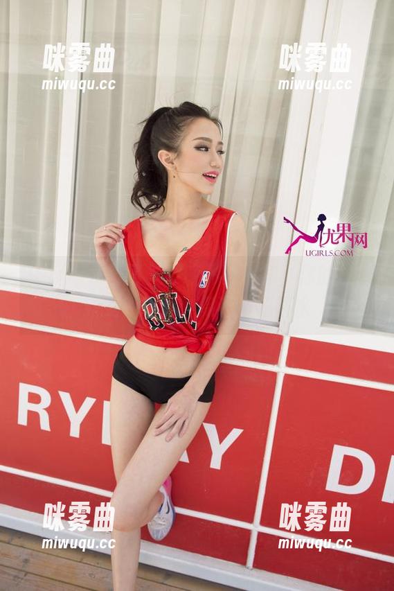 UGirls尤果网 - 谭晓彤穿旗袍，你的图库新宠！高清，保证不流口水-咪雾曲