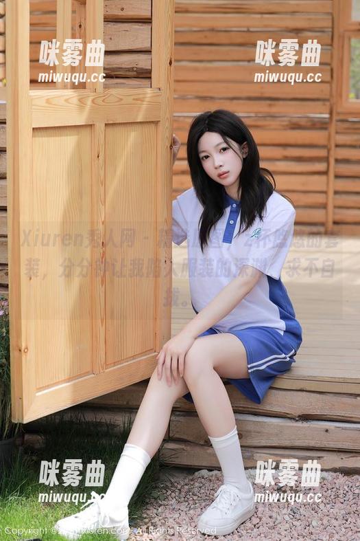 Xiuren秀人网 - 精选原图，z杯悠悠的套装，分分钟让我陷入服装的深渊，求不自拔。-咪雾曲