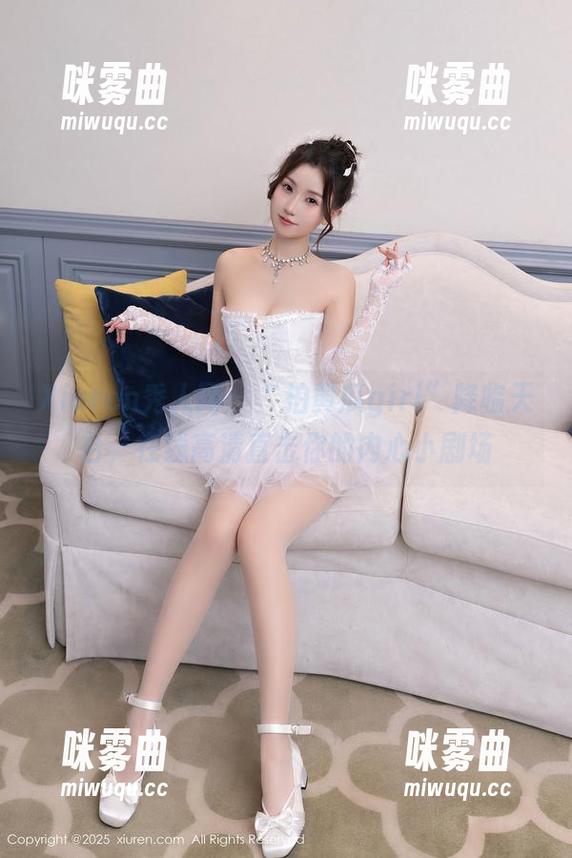 Xiuren秀人网 - “拍黄瓜girl”降临天台,在线高清直击你的内心小剧场-咪雾曲 Xiuren秀人网 - “拍黄瓜girl”降临天台,在线高清直击你的内心小剧场-咪雾曲