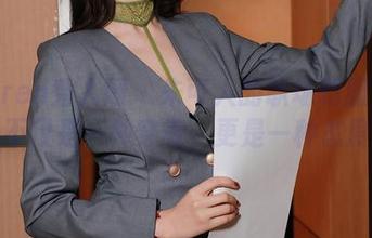 Xiuren秀人网 - 朱可人的职场制服写真，不仅是一种穿着，更是一种态度。