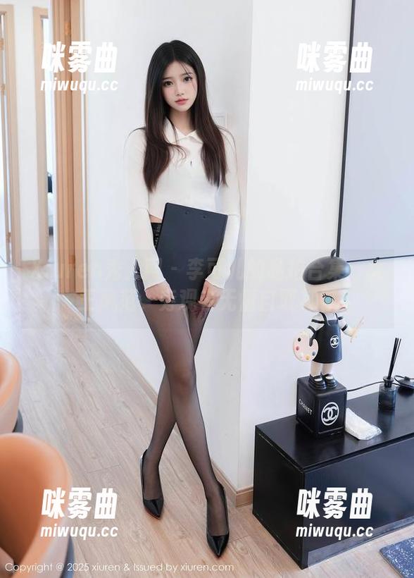 Xiuren秀人网 - 李可儿的私拍合集:女王风范,旁观者无情自取其辱-咪雾曲 Xiuren秀人网 - 李可儿的私拍合集:女王风范,旁观者无情自取其辱-咪雾曲
