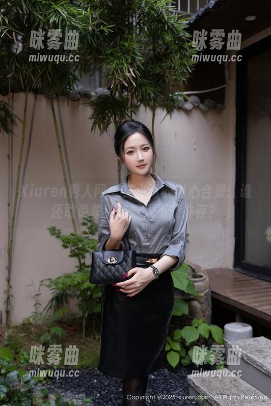 Xiuren秀人网 - 艾小青的甜心合集：谁还敢说单纯与撩人不能并存？-咪雾曲