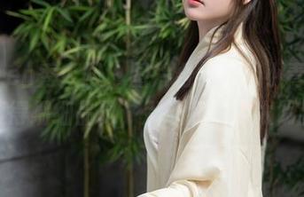 Xiuren秀人网 - 图片合集，艾小青的美足值得细细品味，别让我说得太明显。