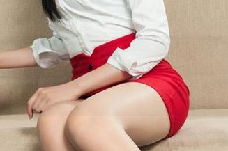 丽柜 - 兔子在线，肉丝小热裤好像在传递某种秘密，其实就是凉快。