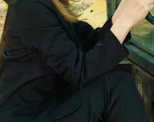 丽柜 - 在线合集来了，小唐的制服，嗨，谁说制服不能穿出风情？