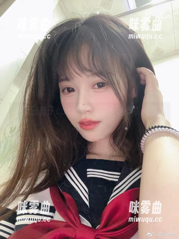 千反田鹿子cos江湖，英梨梨皮衣竟成了新风尚？-咪雾曲
