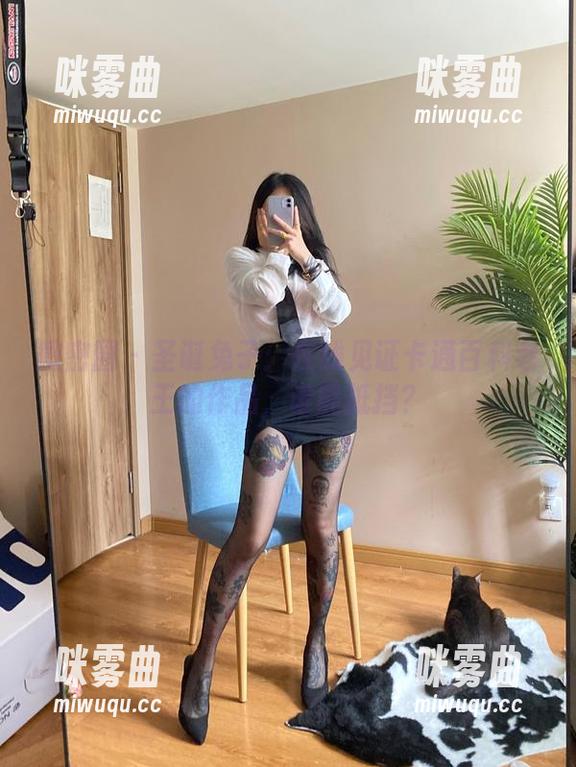 微密圈 - 圣诞兔子：在线见证卡通百科老王的作品，谁能抵挡？-咪雾曲