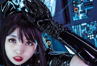 春日椿，啊日日_Ganlory作品集：原图透视，悄悄流露出...些许小心思。