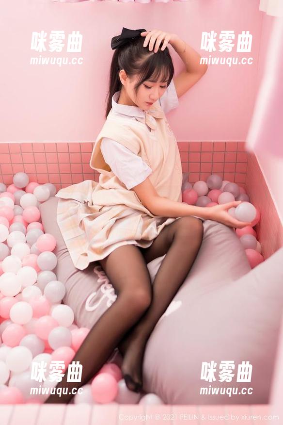 嗲囡囡 - 红裙的图包，伊蓓Eva为何总像漫步云端的女神？-咪雾曲