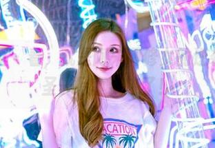 嗲囡囡 - 看，就是阿朱啊修女的逆袭：无圣光写真我来了！