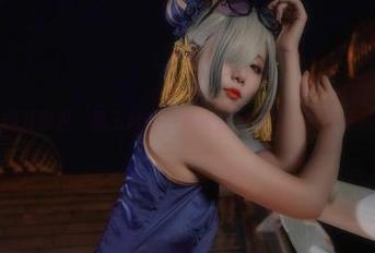 翻开图包，墨玉M的妹妹给我一种莫名的熟悉感