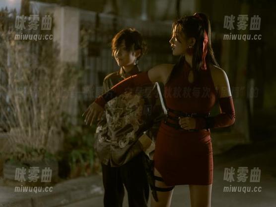 壁纸都不止是一张图片，它是夏小秋秋秋每次“剧情”的延伸啊-咪雾曲