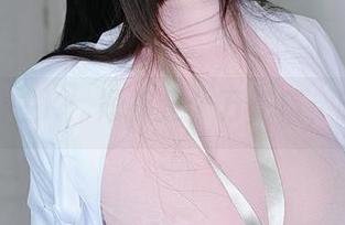 高清女主K：短裤是个万花筒，啥都有