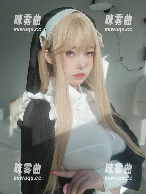遇见不同：女主K大胆与她‘特别’秘书的精选合集-咪雾曲