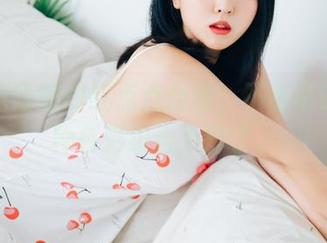 观看宋哈娜的红点点合集，不得不说，这种色彩组合太炸了。