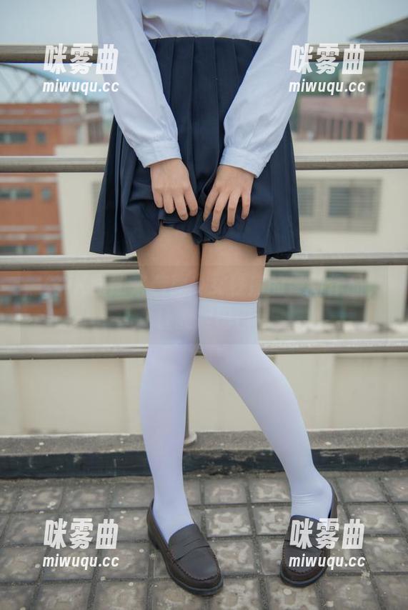 黑丝JK图册来袭！少女秩序的最新作品，让我眼巴巴-咪雾曲