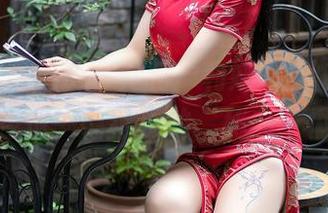 尤蜜荟 - 免费写真和严利娅Yuliya的个性，组合成一幅特殊的“秘书”情景画！