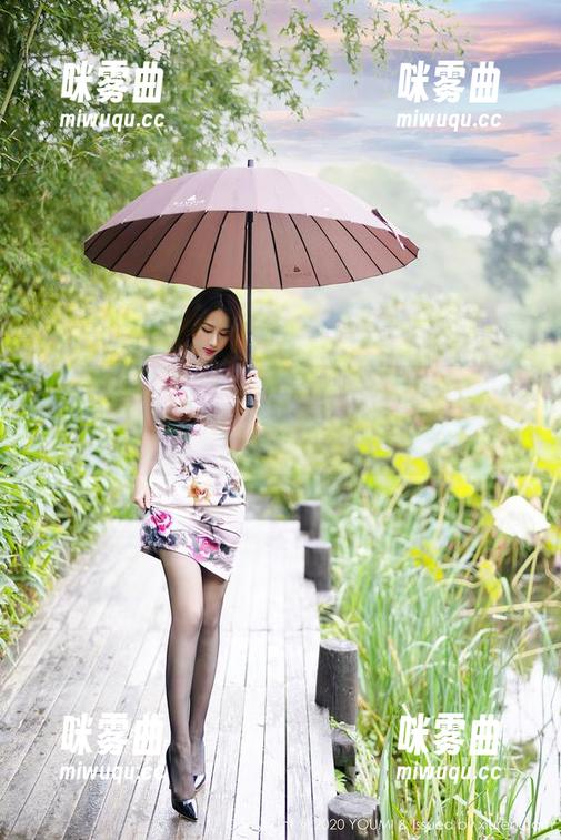 尤蜜荟 - 掀开葛征Model的空姐图包，福利一波接一波，到底要不要停？-咪雾曲