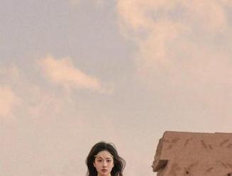长腿合集，年年Nnian你可算不上“无敌”，不过确实挺惹人关注的。