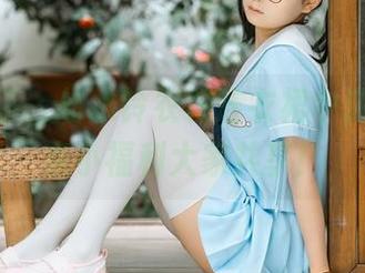 图集来了，幼水铃衣在连衣裙中游荡，一点小福利大家共享！