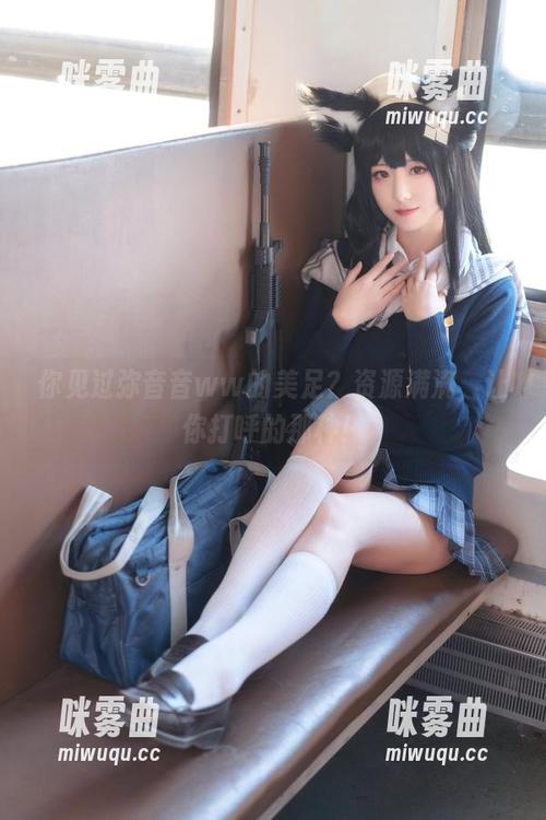 你见过弥音音ww的美足？资源满满，让你打呼的那种！-咪雾曲