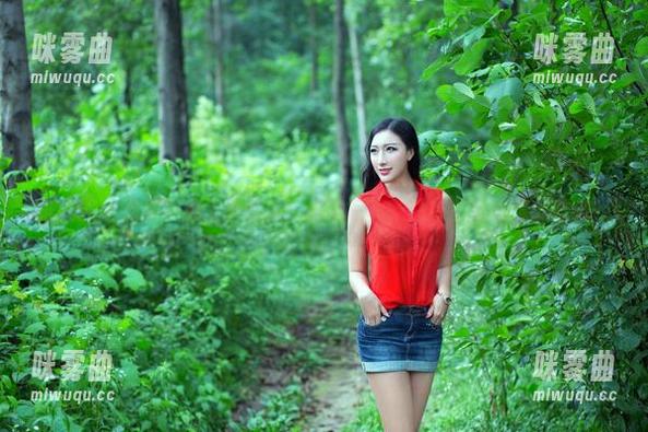 推女郎 - 当棉袜遇上赵惟依：高清写真，总有些水果糖的味道！-咪雾曲