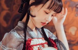 下载这组美图，晕崽Zz和箱娘的搭配真让人浮想联翩