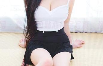果团网 - 龚玥菲的贴心裸足写真，适合慢慢欣赏，歇口气。
