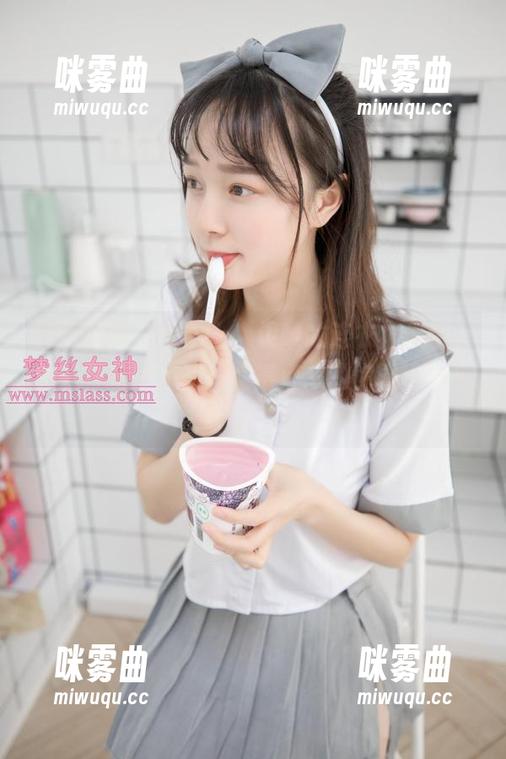 梦丝女神 - 原图上，灵唯的连衣裙似乎在和我打招呼，图片懂得心思的你看得出来吗？-咪雾曲