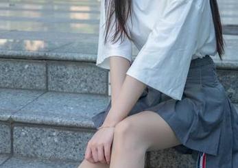 梦丝女神 - 图集更新！莹仙女在天台展开了什么神奇的演出，但总让我分心……