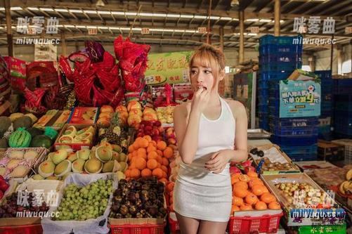 爱丝 - 瑶瑶带你看全套：肉丝的美妙身姿-咪雾曲