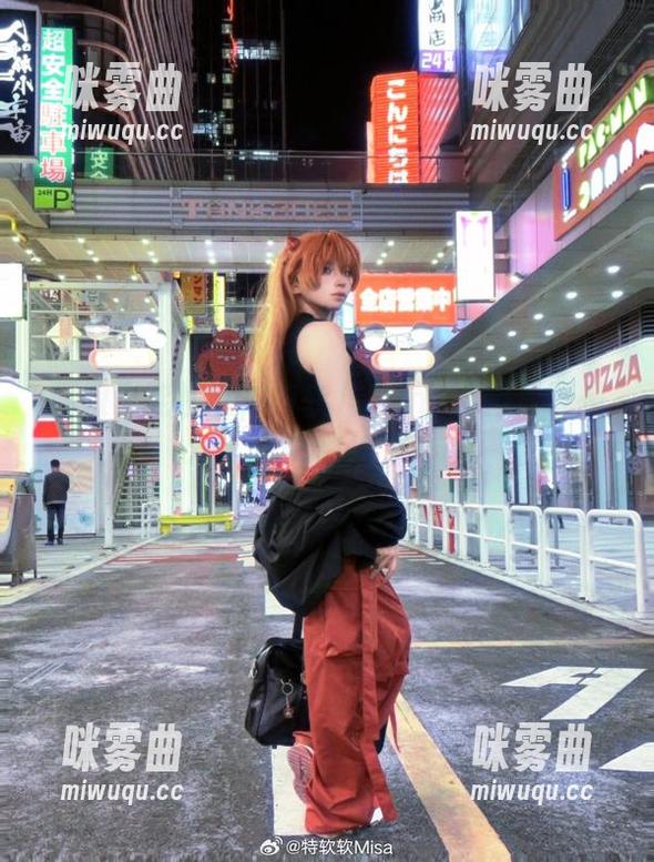 厨娘也能性感，特软儿Sona的图片算是打破常规了-咪雾曲