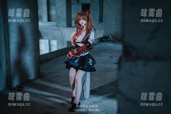 这组美图也太Miku了吧！白莉爱吃巧克力没放过每一寸哦～-咪雾曲