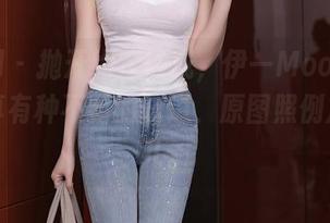 秀人网 - 抛开约定俗成，伊一Moon网袜的写真有种不羁的味道，原图照例放在这儿。