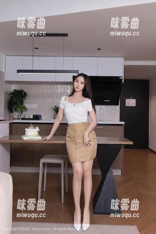 秀人网 - 俞漫的学妹美图，居然能用作壁纸？-咪雾曲