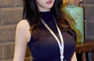 秀人网 - 原图中奶酥美脚的每个细节，都在提醒我“天呐，要注意养生啊”。