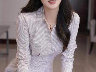 秀人网 - 美脚写真合辑：曼柔是如何轻松撩到你的目光？