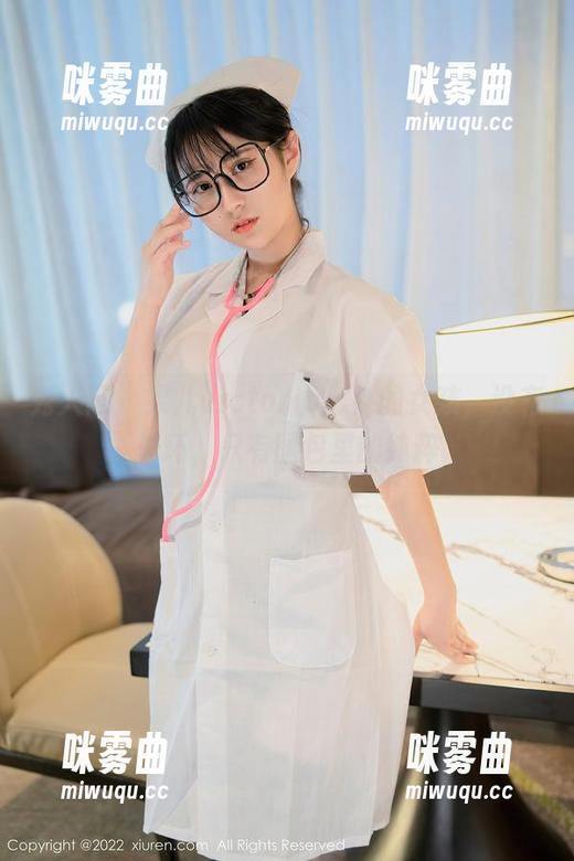 秀人网 - 果儿victoria:她的女孩,没有光环,只有图包里的纯粹-咪雾曲 秀人网 - 果儿victoria:她的女孩,没有光环,只有图包里的纯粹-咪雾曲