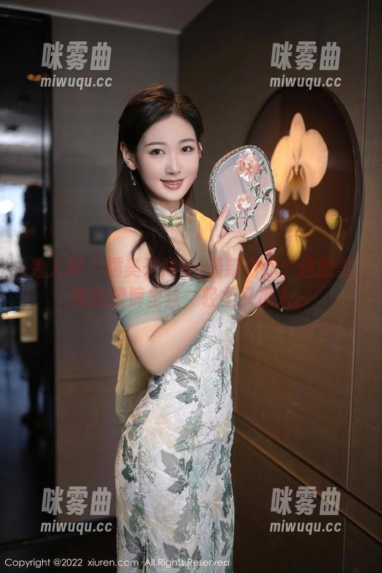 秀人网 - 糯美子Mini最新力作：这张美图就像裤里丝，轻柔又撩人。-咪雾曲