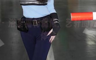 秀人网 - 浴室福利偶像：艺轩的独特美学体验
