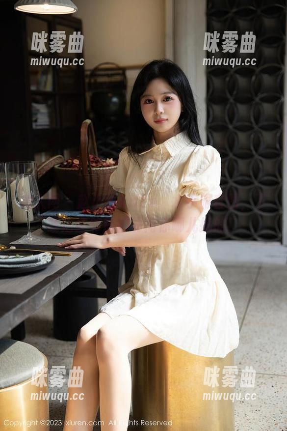 秀人网 - 赵小米kitty：水手服套图，下载后连邻居都要问你哪儿搞的！-咪雾曲