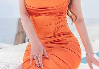 秀人网 - 无圣光下，陈伊人的女仆图包带来的是微妙的诱惑，竟让我沉迷！