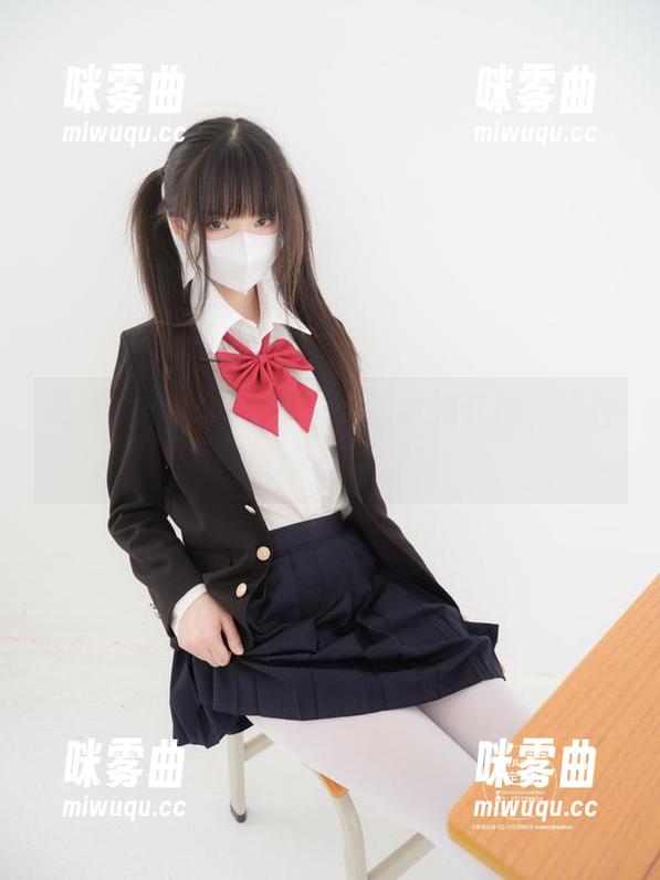 紧急企划 - 分享林书辞的清纯套图，有种错综复杂的可爱-咪雾曲