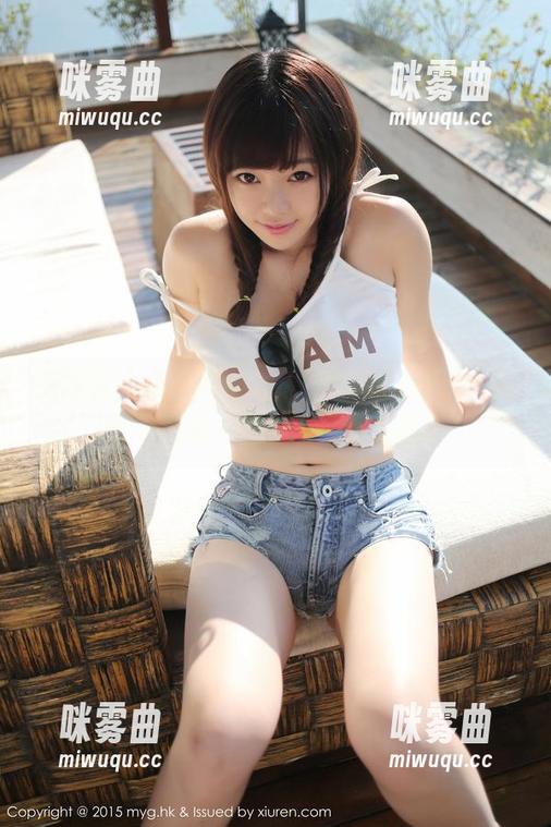 美媛馆 - 精选黑色，Cris_卓娅祺让自己融入夜晚，黑的就该是偶像？-咪雾曲