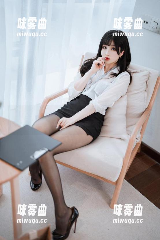 人生在牛仔裤里启程：美图和肉扣热热子的套图亲密无间-咪雾曲