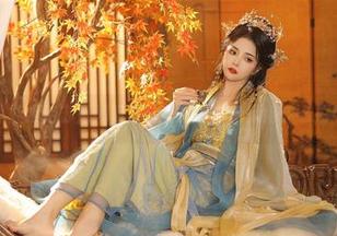 谁能拒绝苏嫣嫣阿姨的美腿？cos就得这么拍！